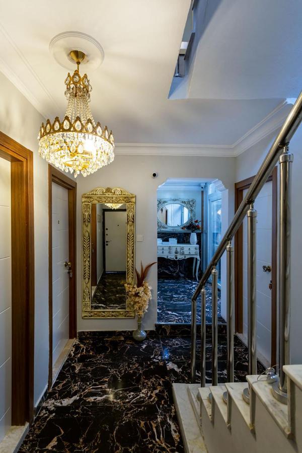 8 Rooms House Balçova Eksteriør billede